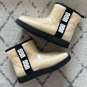 Women’s UGG Classic Clear